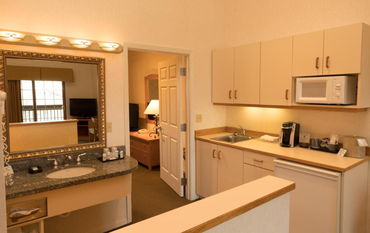 Lakeside Lodge And Suites Chelan Eksteriør billede